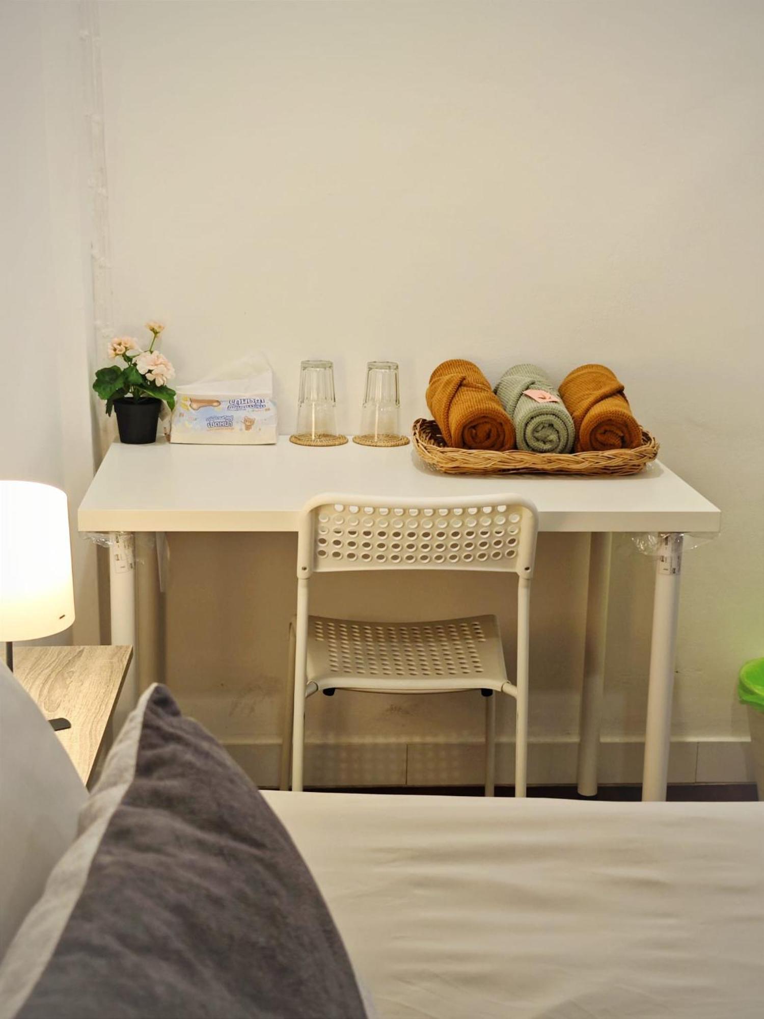 Homey Stay And Cafe By Hematoa Bangkok Kültér fotó